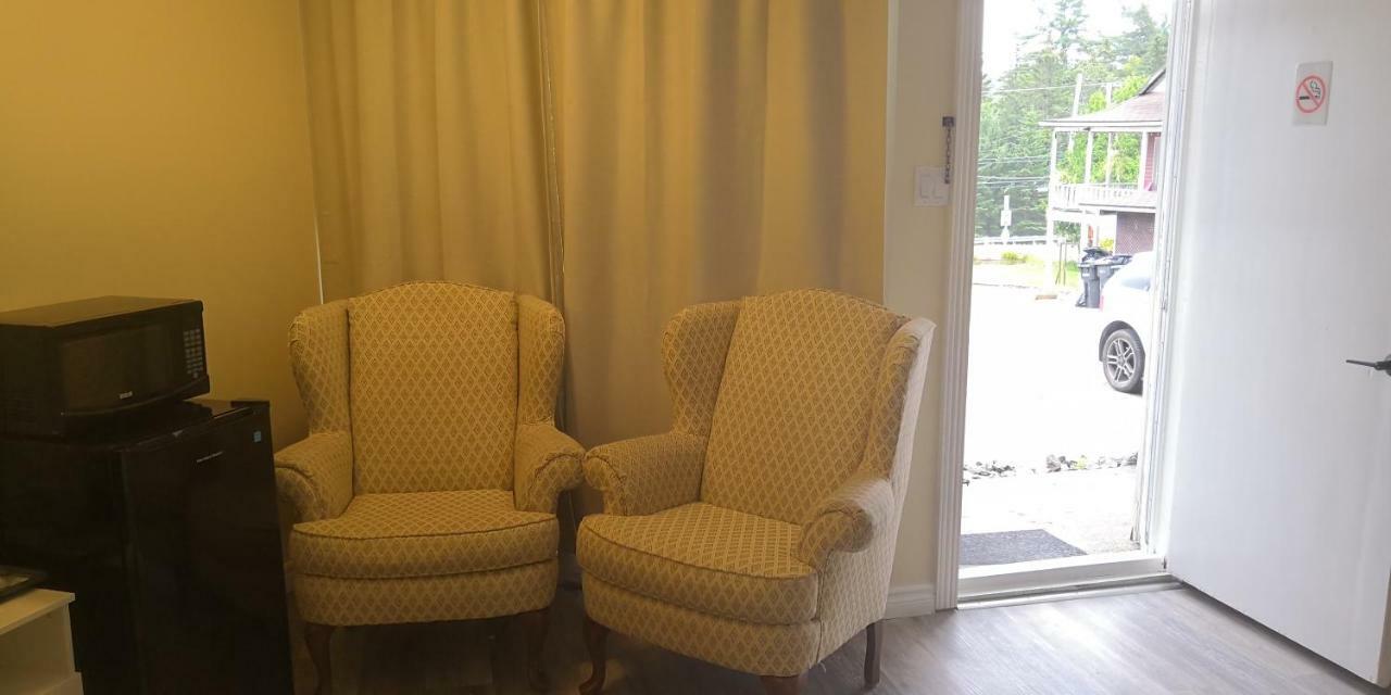 Motel Des Pays D'En Haut 발다비드 외부 사진